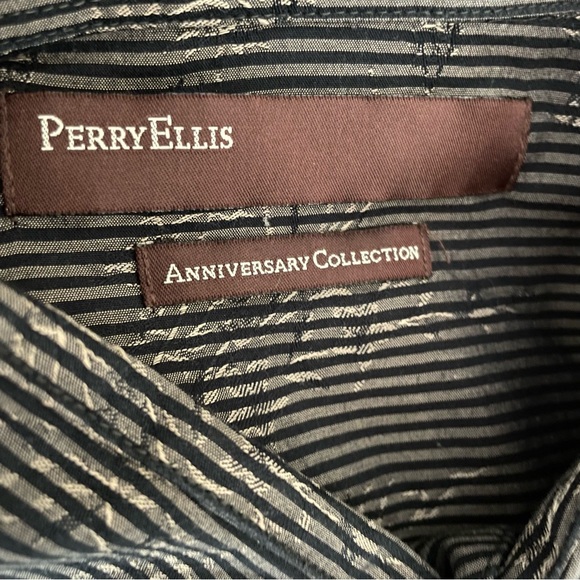 Perry Ellis Embellished Dress Shirt Button Down - Picture 8 of 9